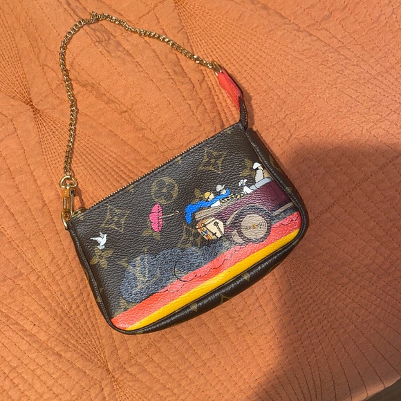 Louis Vuitton Mini Pochette - Picture 1 of 5